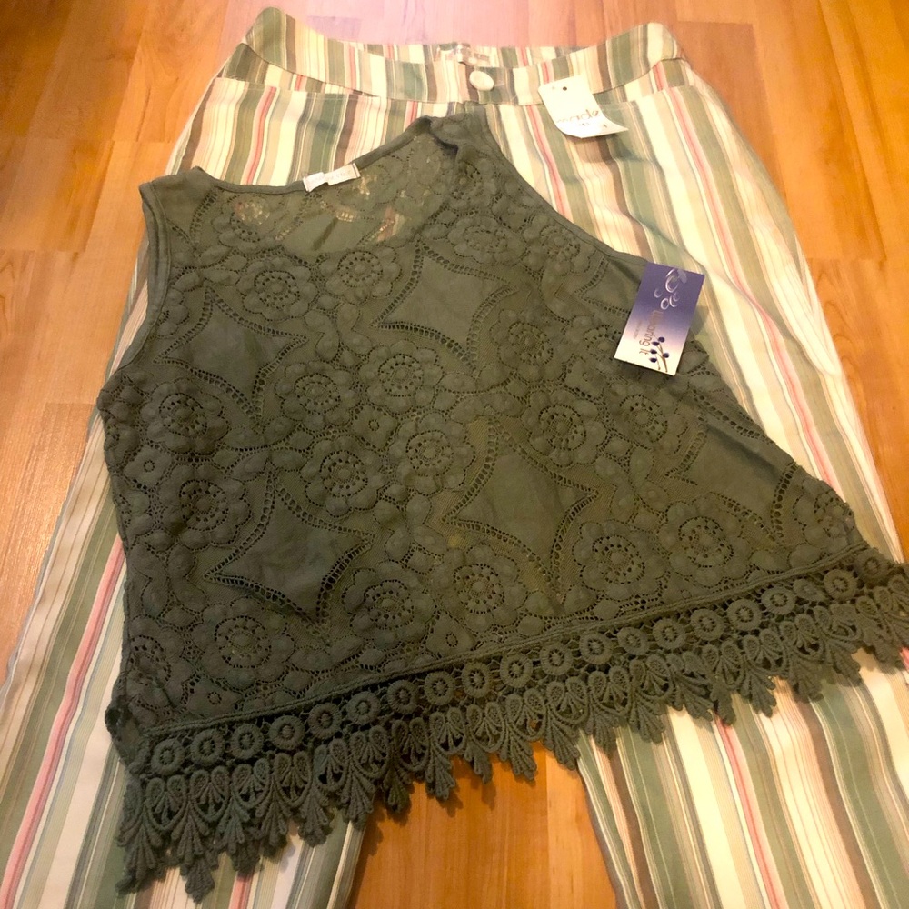 BRAND NEW 2 pc